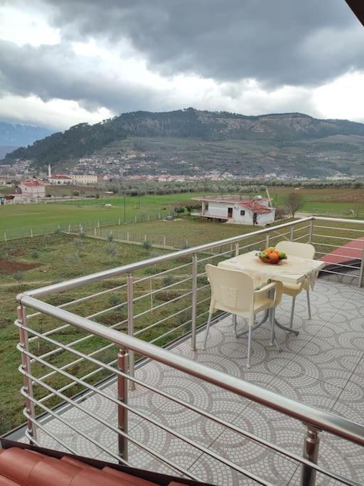 Guest House Ilir Берат Экстерьер фото