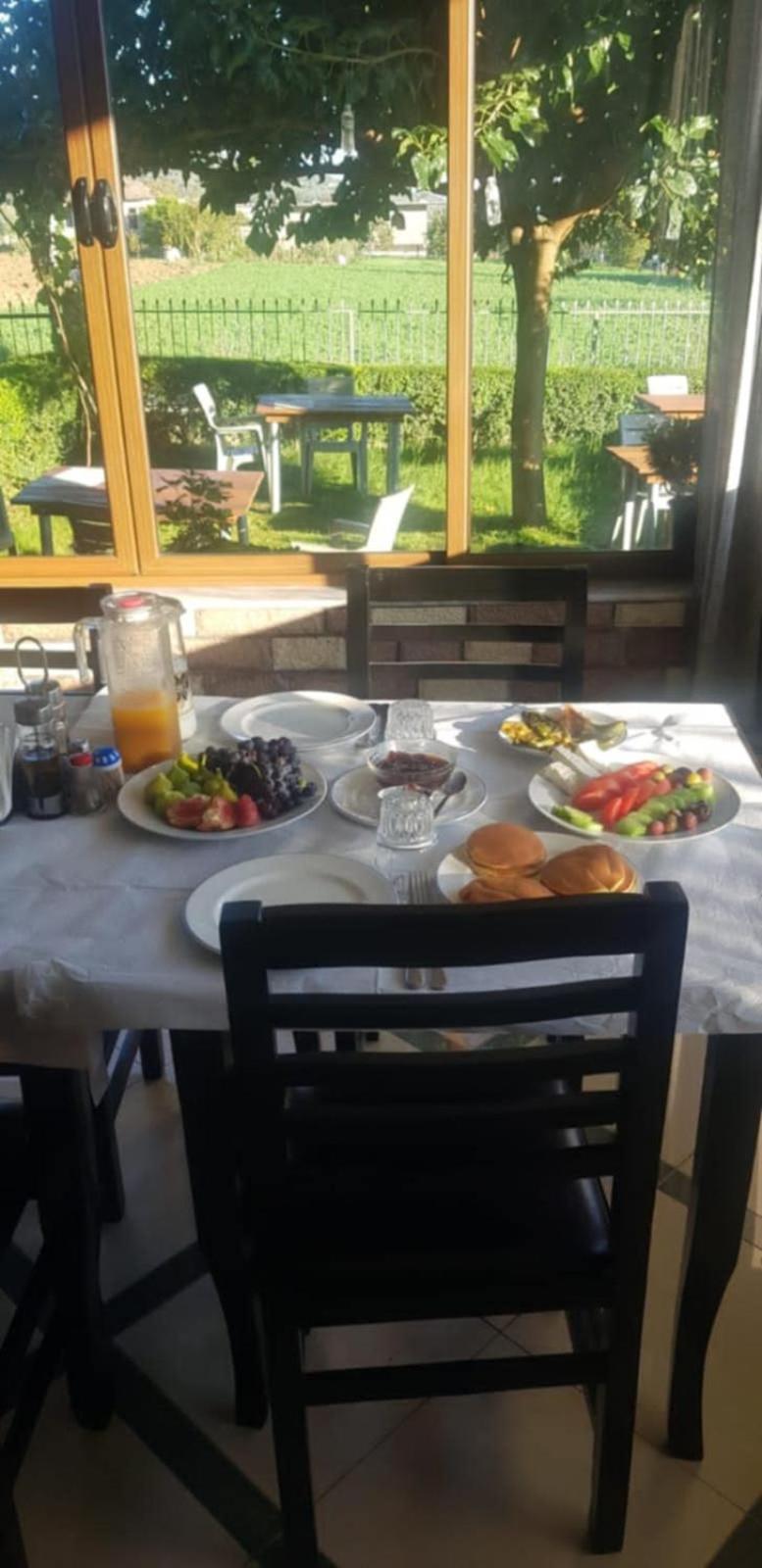 Guest House Ilir Берат Экстерьер фото