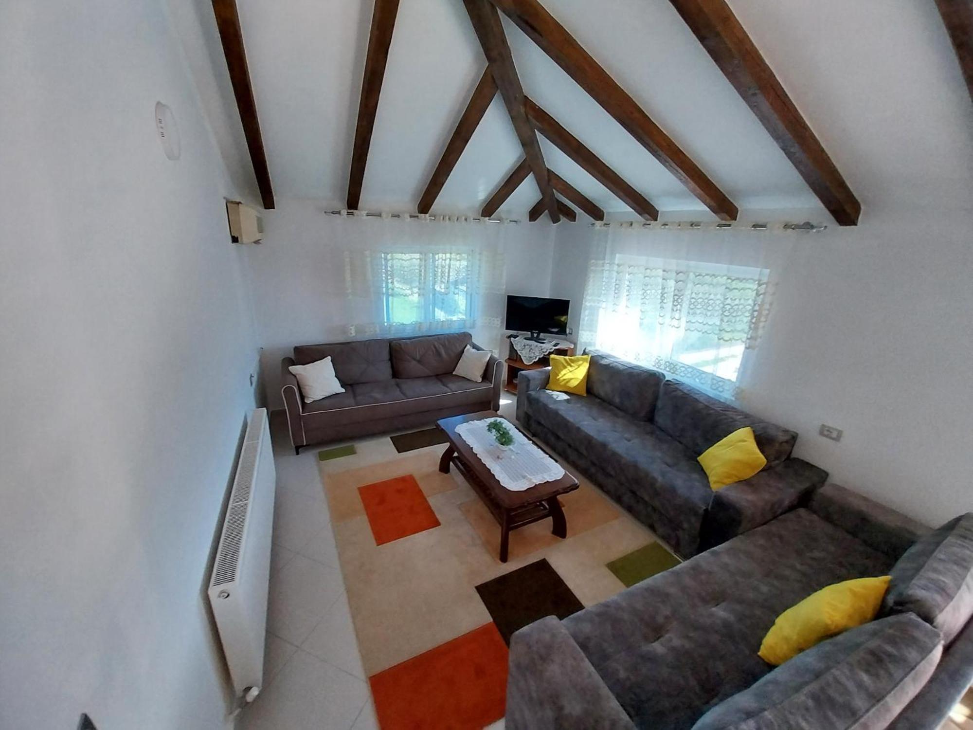Guest House Ilir Берат Экстерьер фото