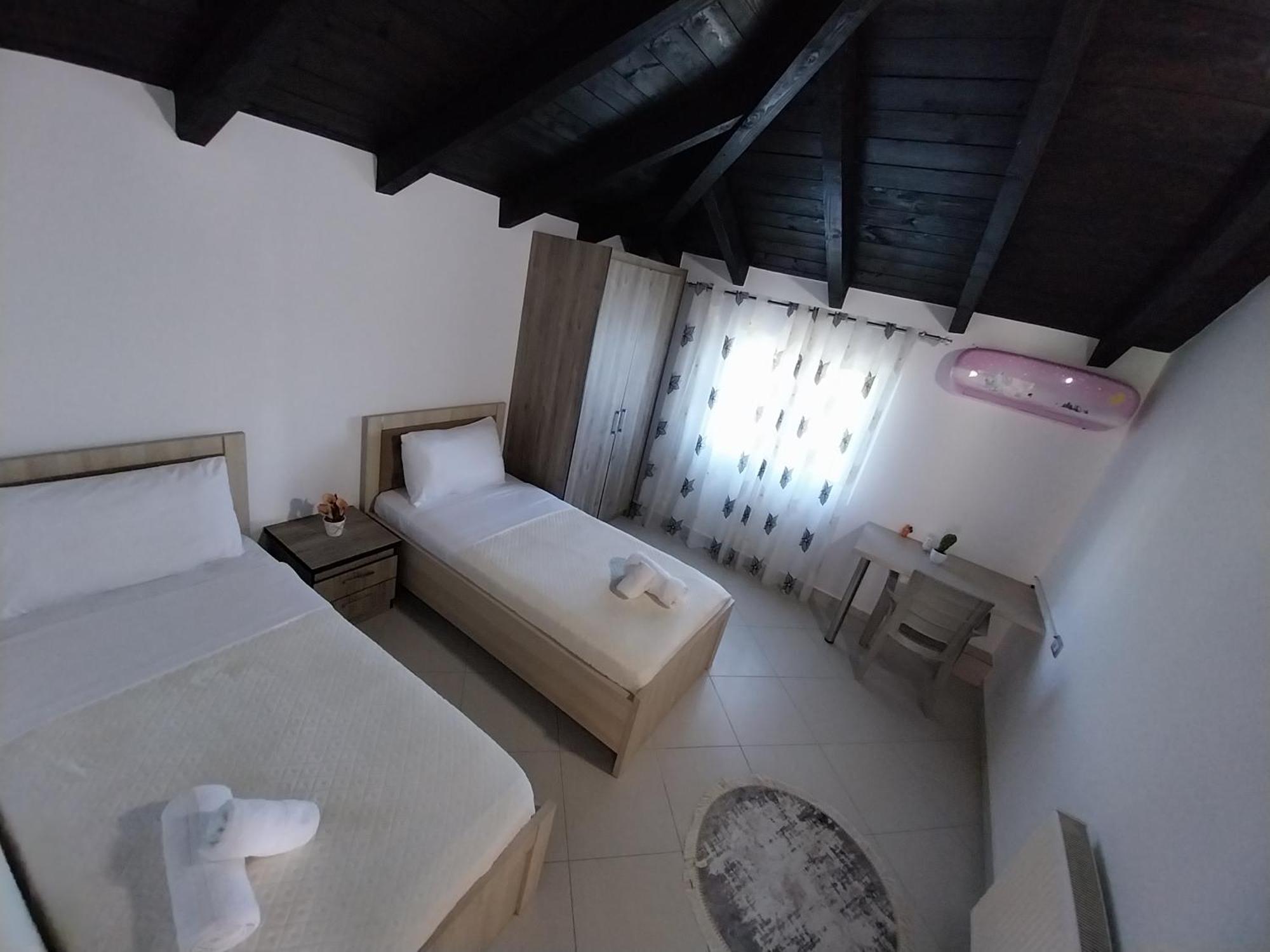 Guest House Ilir Берат Экстерьер фото